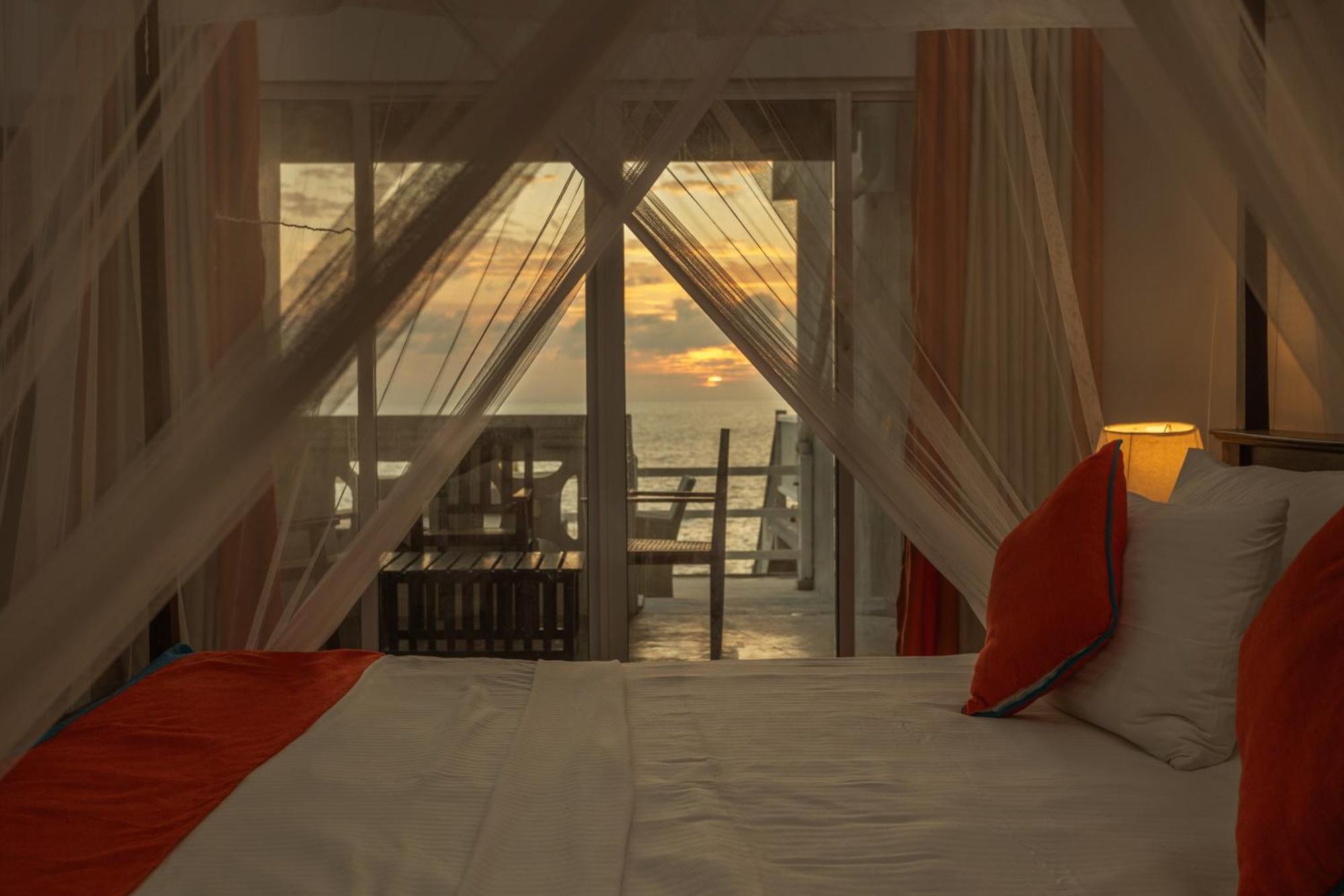 Hotel Zeilan Sunset Point Unawatuna Ngoại thất bức ảnh