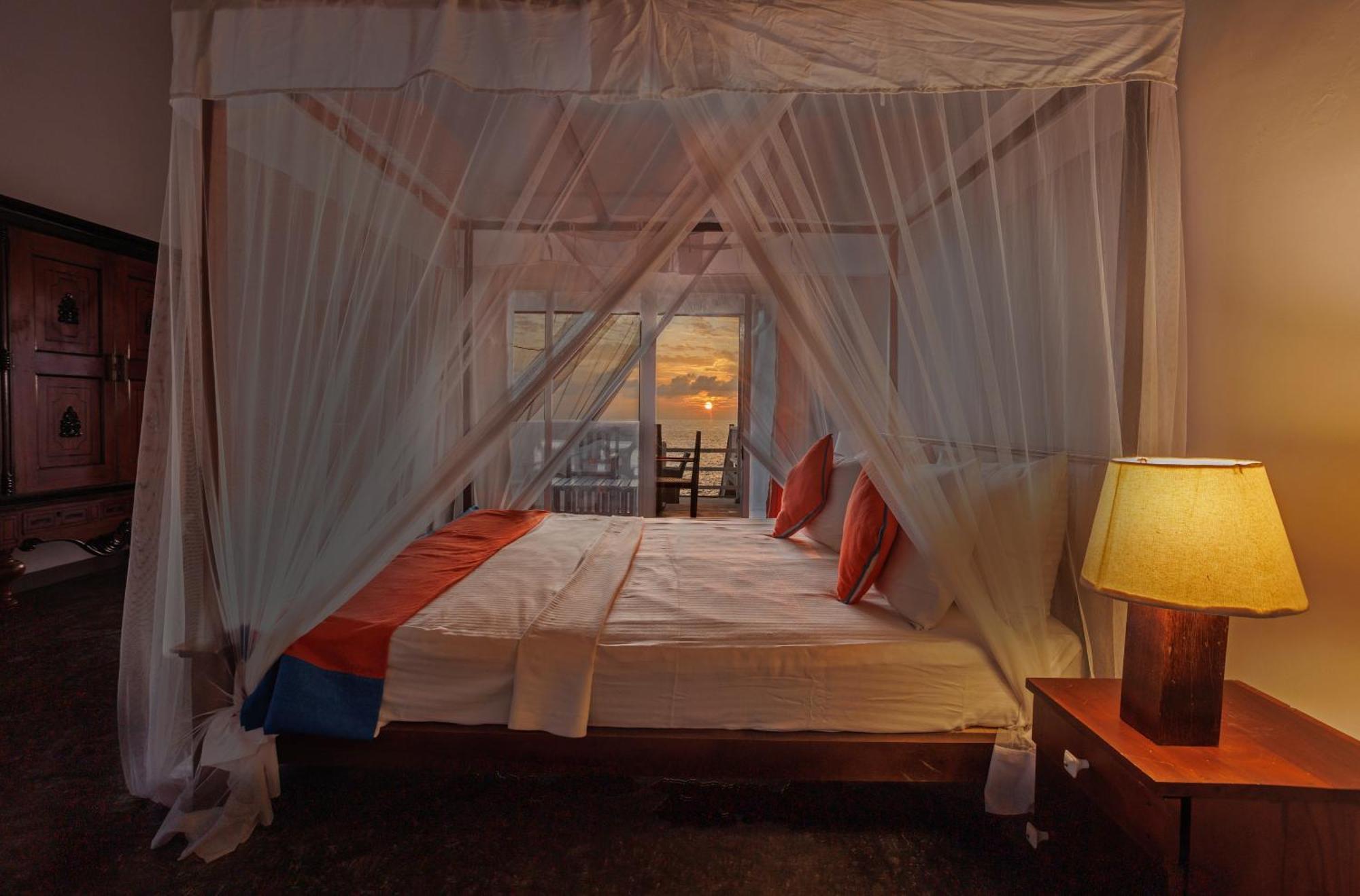 Hotel Zeilan Sunset Point Unawatuna Ngoại thất bức ảnh