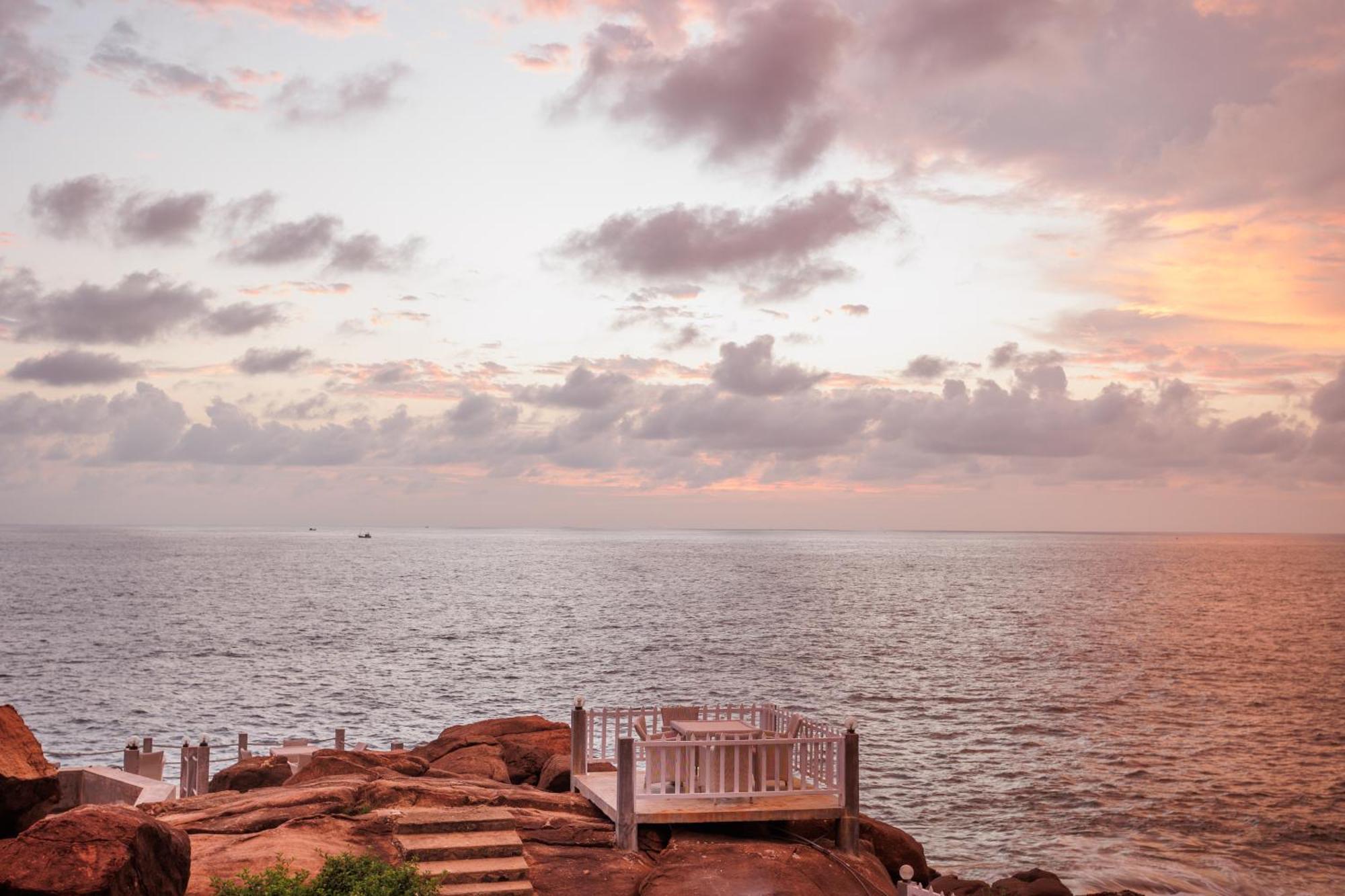 Hotel Zeilan Sunset Point Unawatuna Ngoại thất bức ảnh