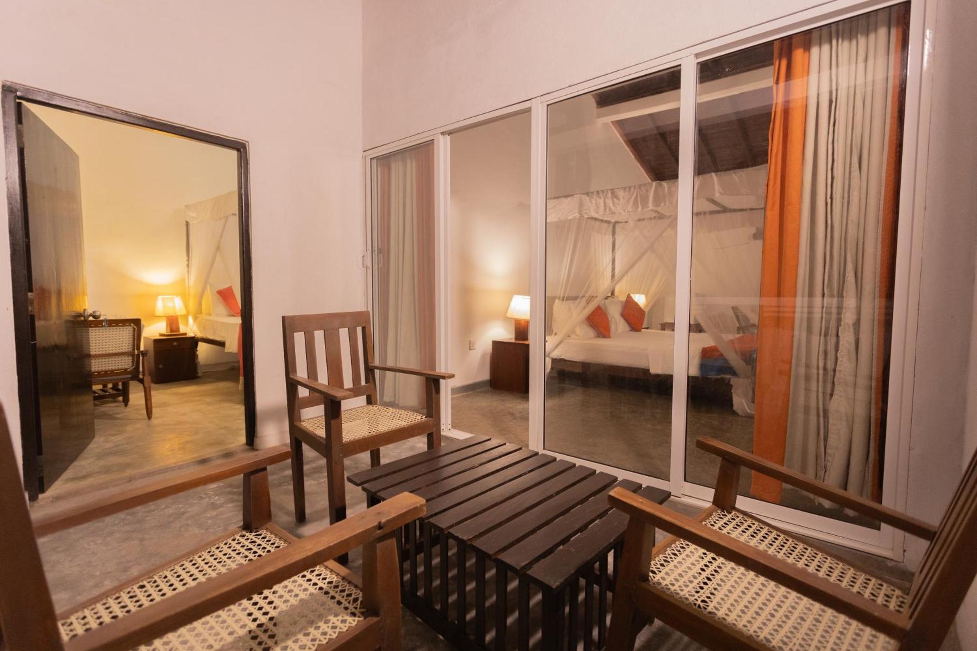 Hotel Zeilan Sunset Point Unawatuna Ngoại thất bức ảnh