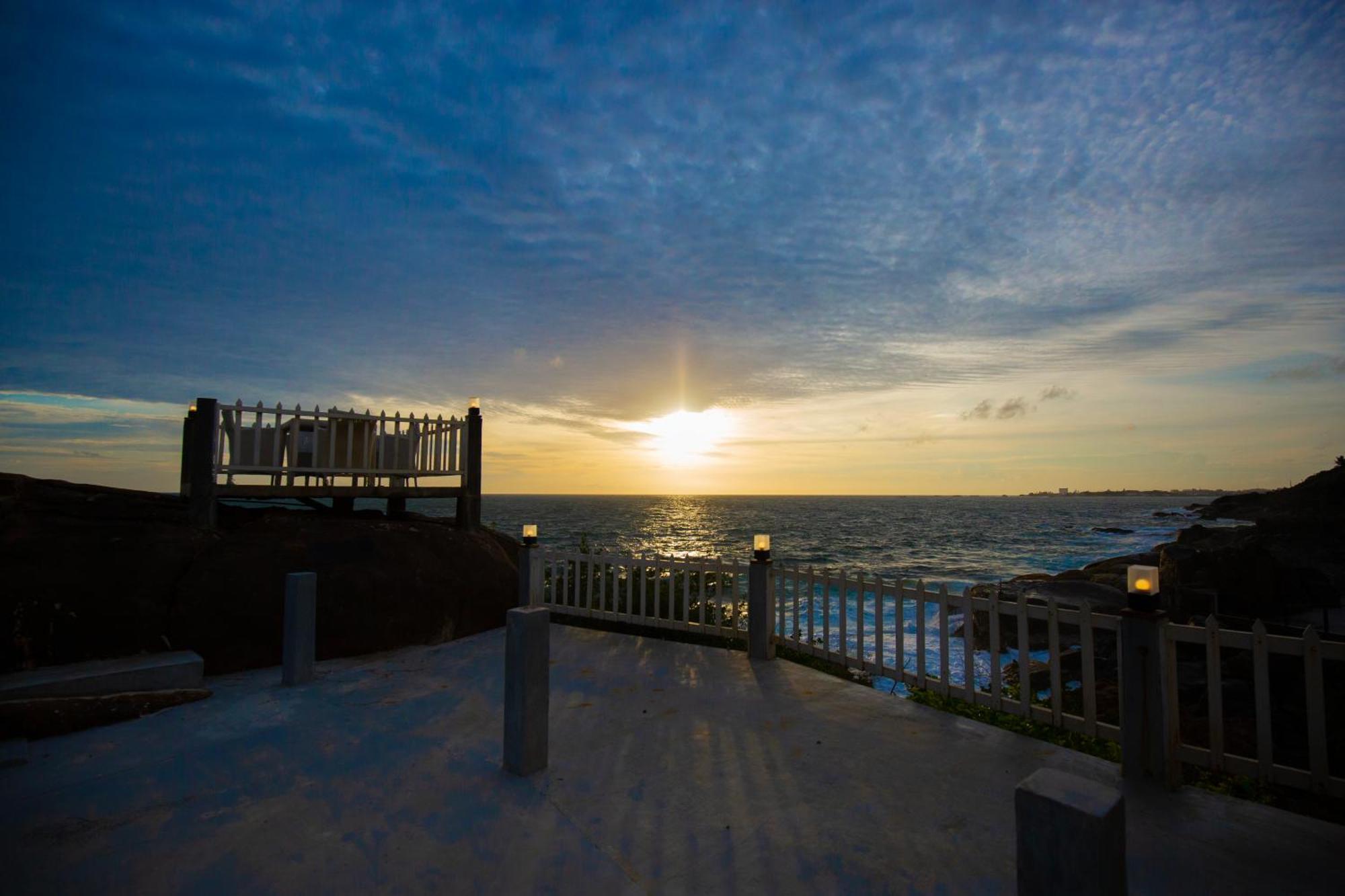 Hotel Zeilan Sunset Point Unawatuna Ngoại thất bức ảnh
