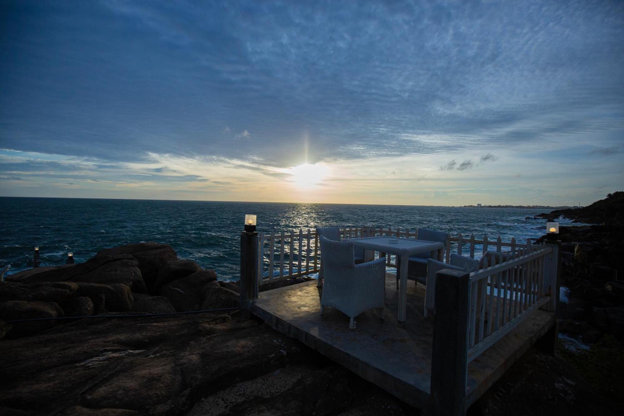 Hotel Zeilan Sunset Point Unawatuna Ngoại thất bức ảnh